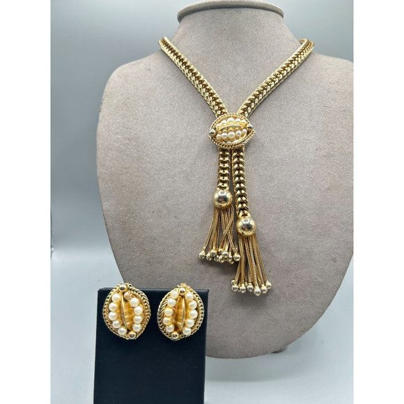 Vintage Signed HOBE Necklace & Earrings Set Thick Chain Tassel Gold Tone Pearls - Picture 3 of 10